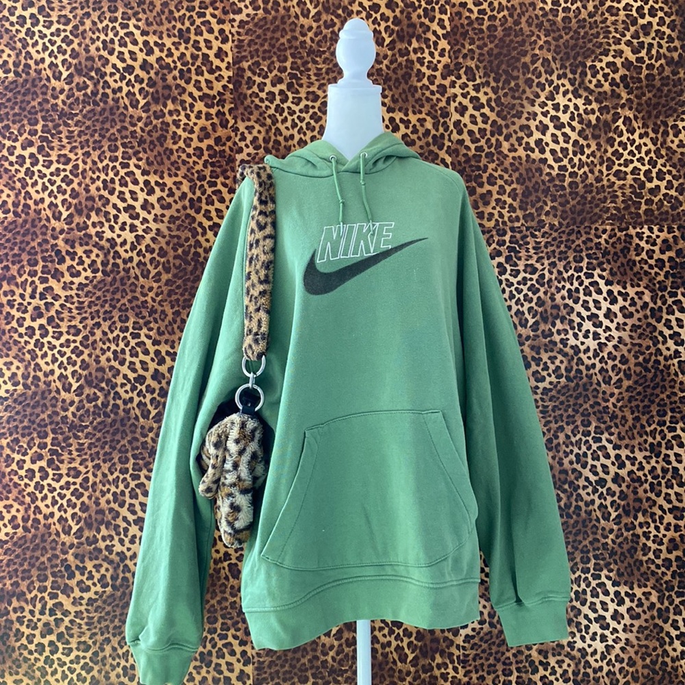 Nike - Picture 2 of 9